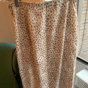 BRAND NEW Speckled Abercrombie skirt (tags on)